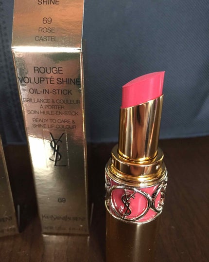 ルージュ ヴォリュプテ シャイン/YVES SAINT LAURENT BEAUTE/口紅を使ったクチコミ(3枚目)