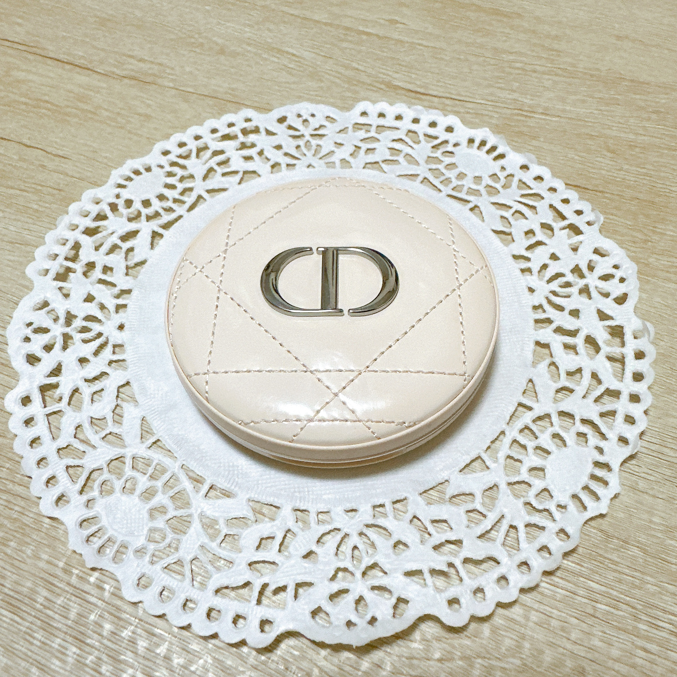 ディオールスキン フォーエヴァー クチュール ルミナイザー/Dior/プレストパウダーを使ったクチコミ（2枚目）