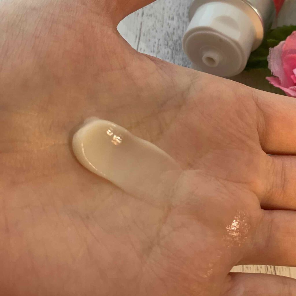 beee8 カラーキープ ヘアパック 1.5のクチコミ「ヘアカラーでアルカリ性に傾いた髪のpHバランスを整えて、カラーの褪色を防ぐヘアパック。
色持ち.....」（2枚目）