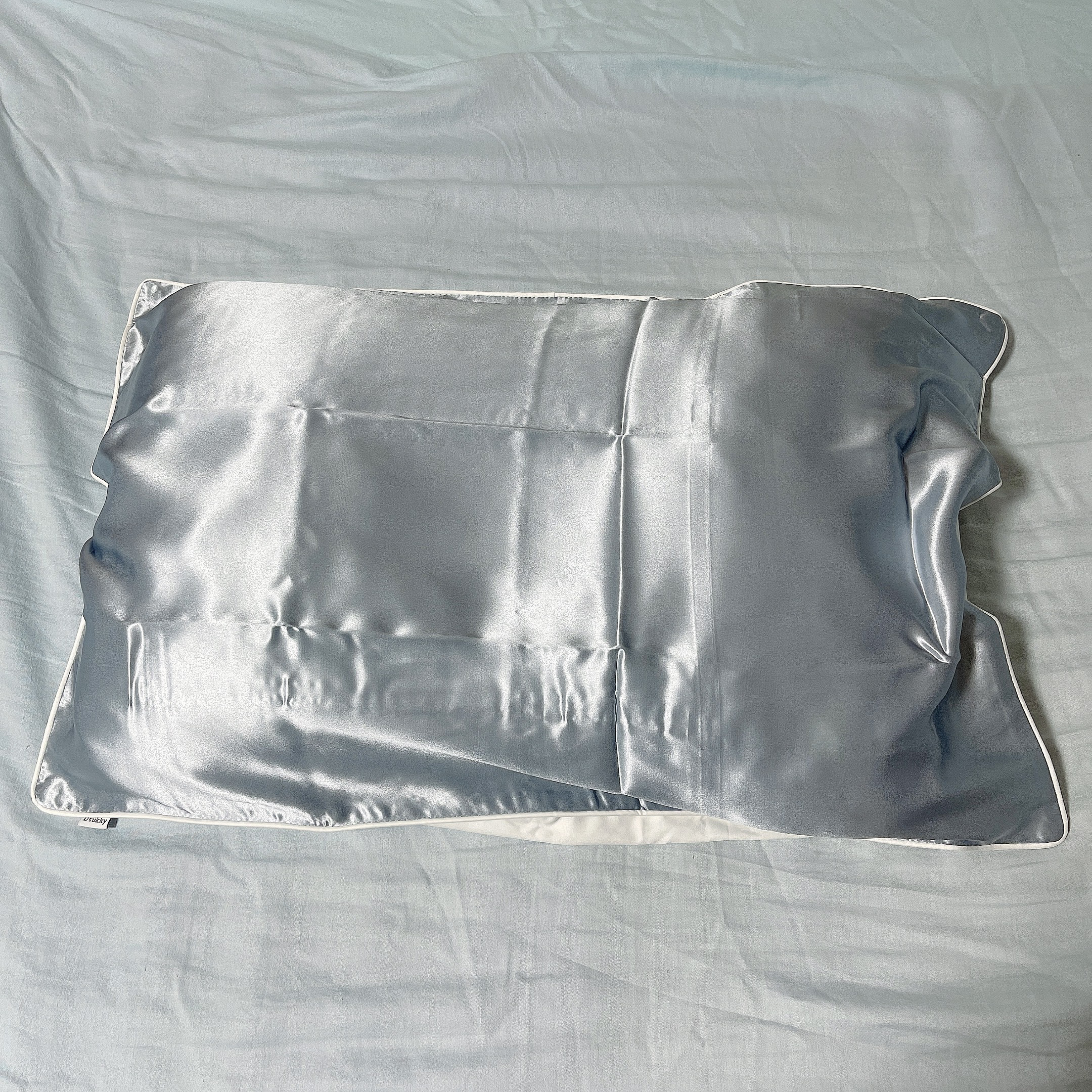 シルク枕カバー/Utukky/ヘアケアグッズを使ったクチコミ（2枚目）