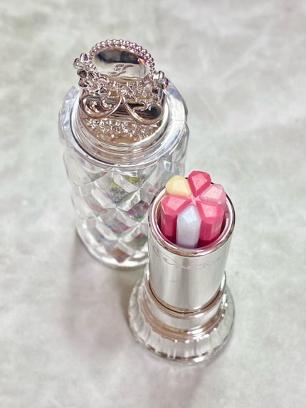 ブルーム リップ キャンディ ブリスフルブーケ/JILL STUART/口紅を使ったクチコミ(4枚目)