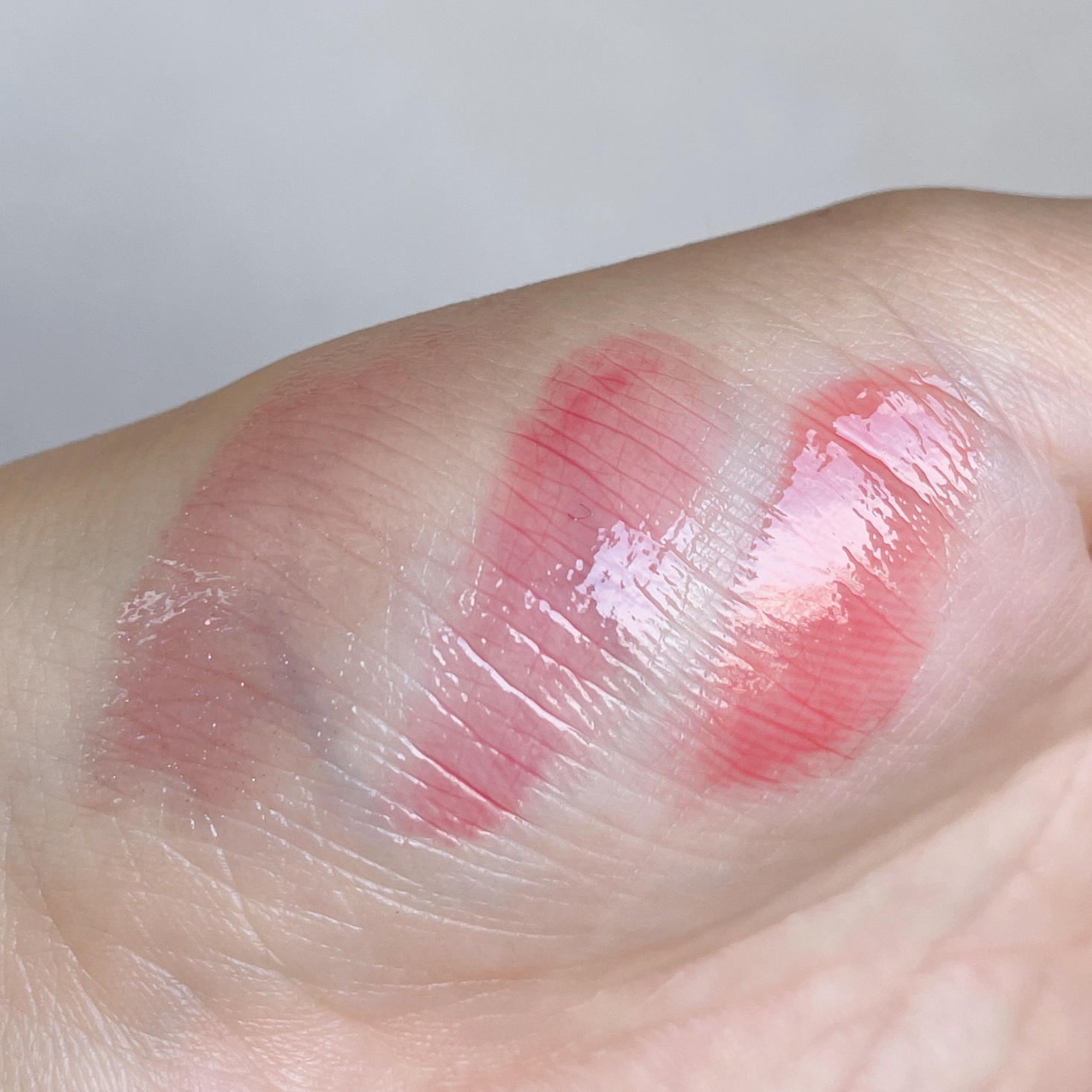 ベアグローペプチドメルティングバーム/PINATE/リップグロスを使ったクチコミ（2枚目）