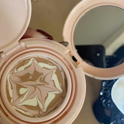 フォトレディ キャンディッド ウォーター エッセンス コンパクト ファンデーション/REVLON/クリーム・エマルジョンファンデーションを使ったクチコミ(2枚目)