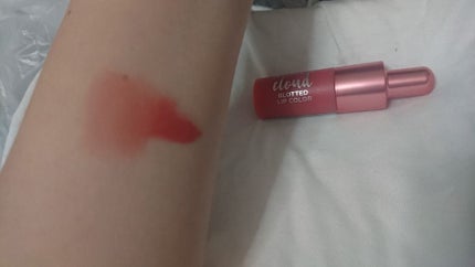 キス クラウド ブロッテッド リップ カラー/REVLON/口紅を使ったクチコミ(2枚目)