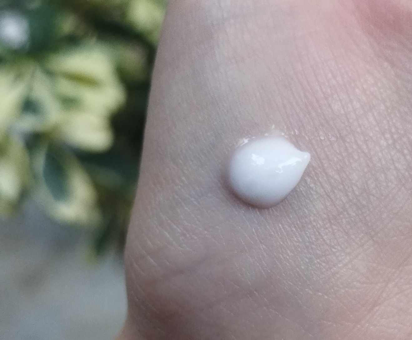 ニベア スキンミルク さっぱり やさしいフローラルの香り/ニベア/ボディミルクを使ったクチコミ（2枚目）