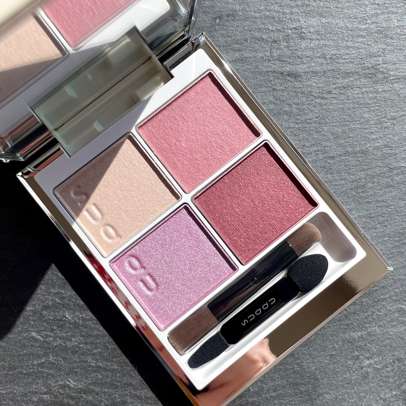 シグニチャー カラー アイズ/SUQQU/アイシャドウパレットを使ったクチコミ(3枚目)