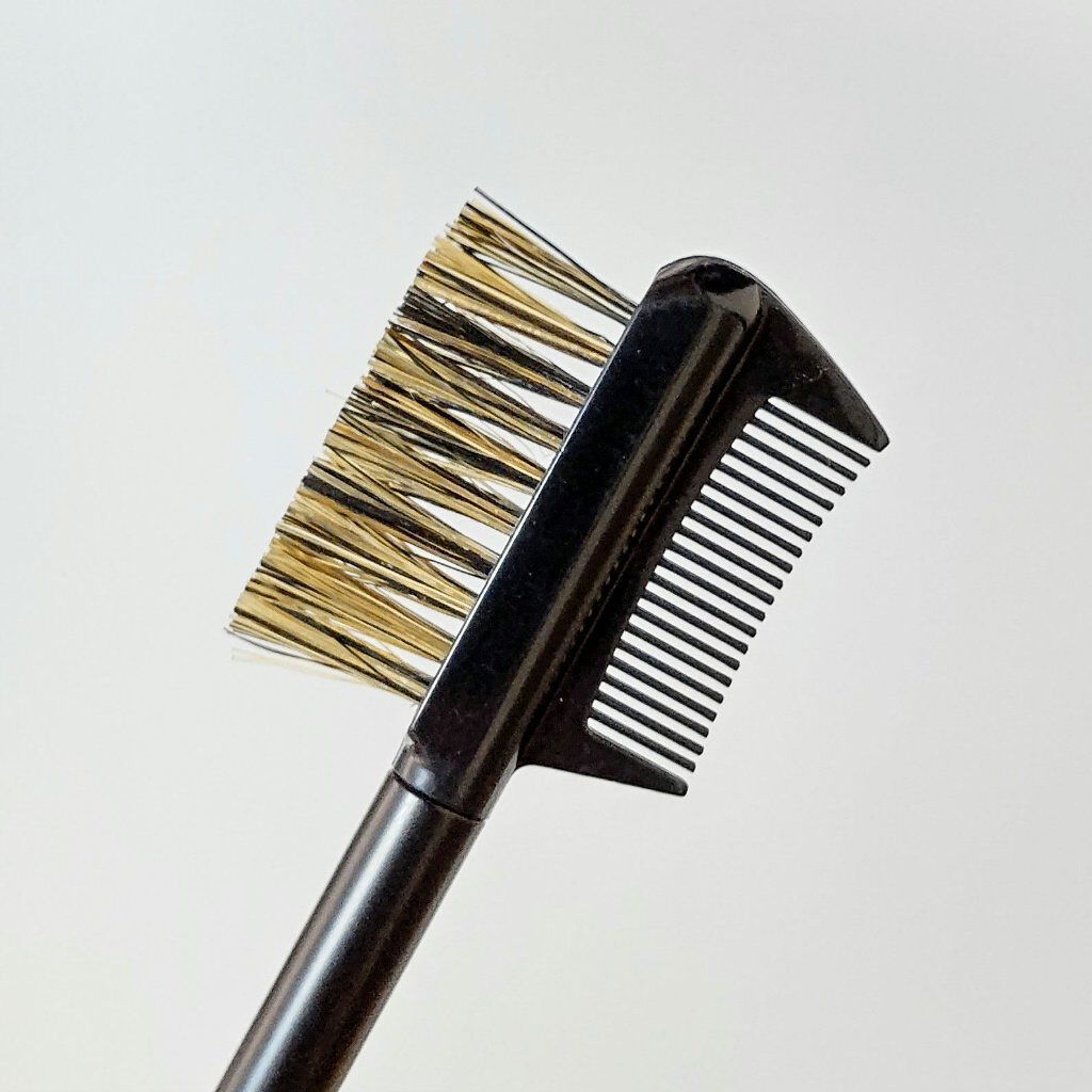 UR GLAM　BRUSH & COMB（ブラシ＆コーム）/U R GLAM/メイクブラシを使ったクチコミ（2枚目）