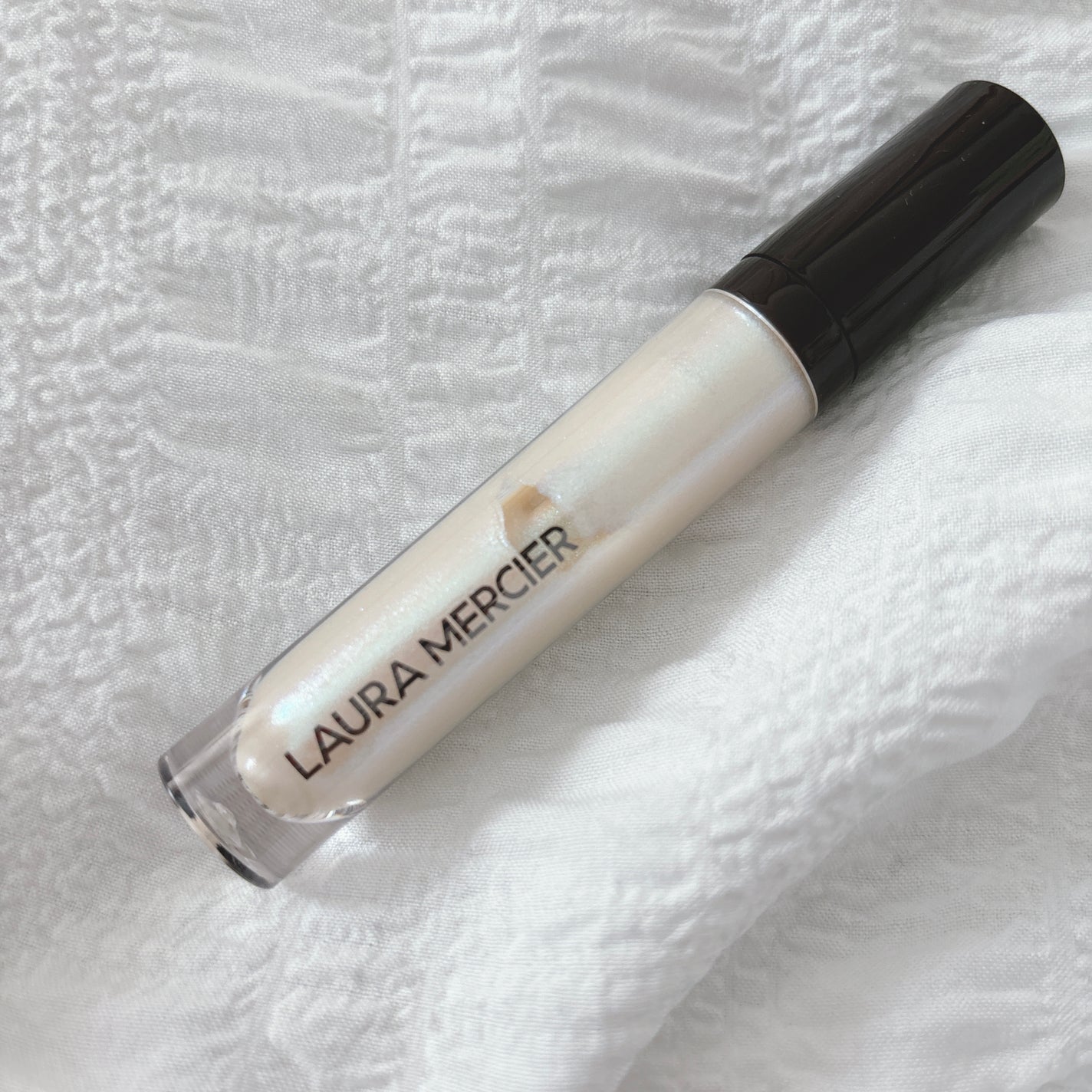 キャビア クローム ヴェイル ライトウェイト リキッド アイカラー/ローラ メルシエ/リキッドアイシャドウを使ったクチコミ(1枚目)