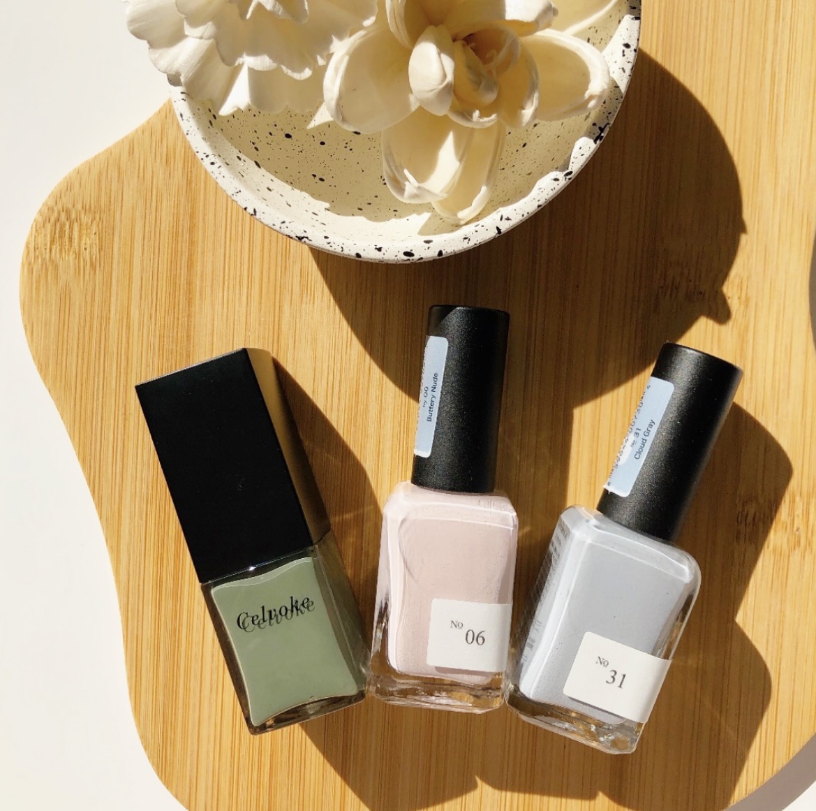 sundays ネイルポリッシュ No.6 Buttery Nude