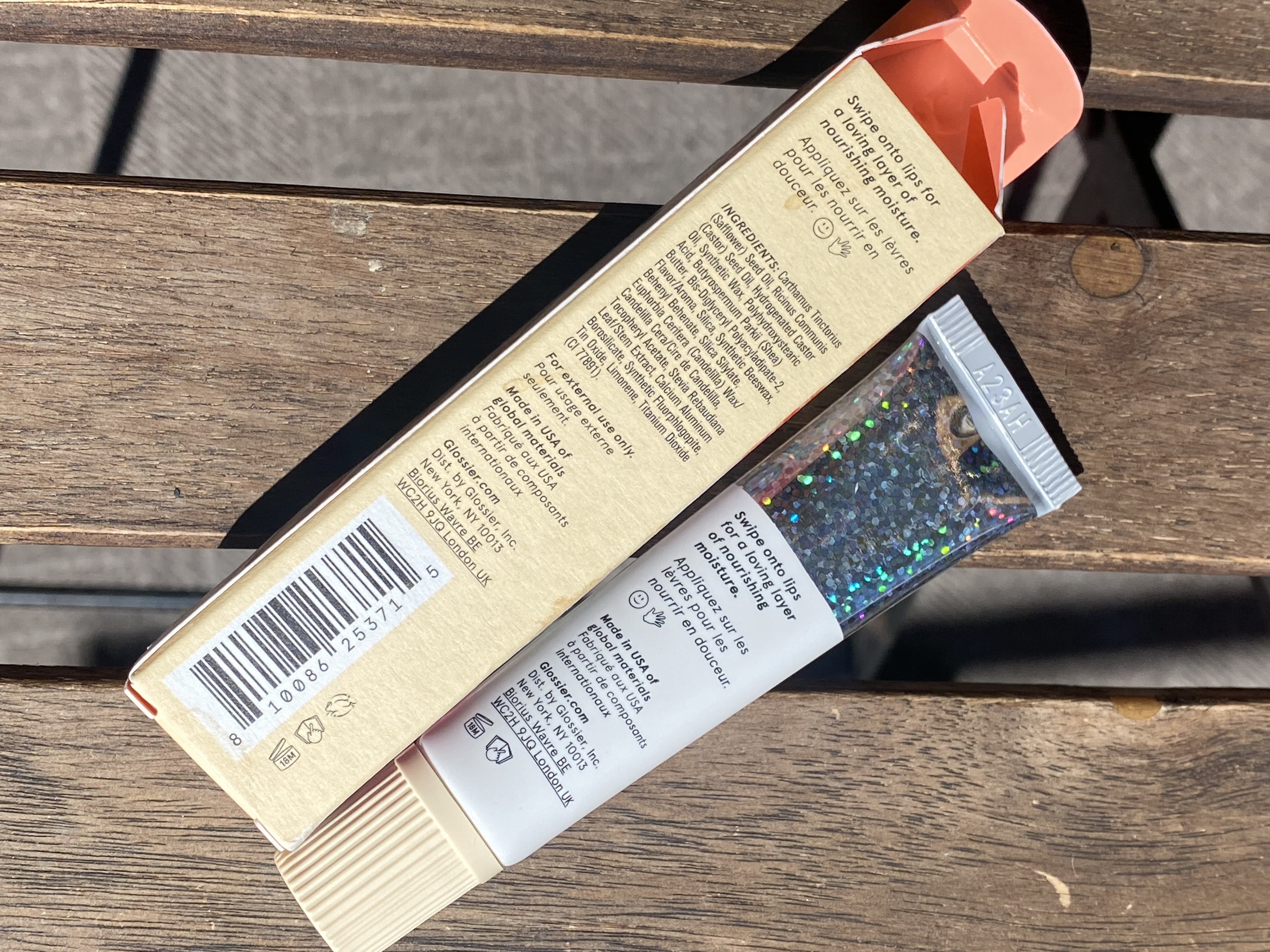 Glossier cherry balm dotcom/Glossier./リップケアを使ったクチコミ（2枚目）