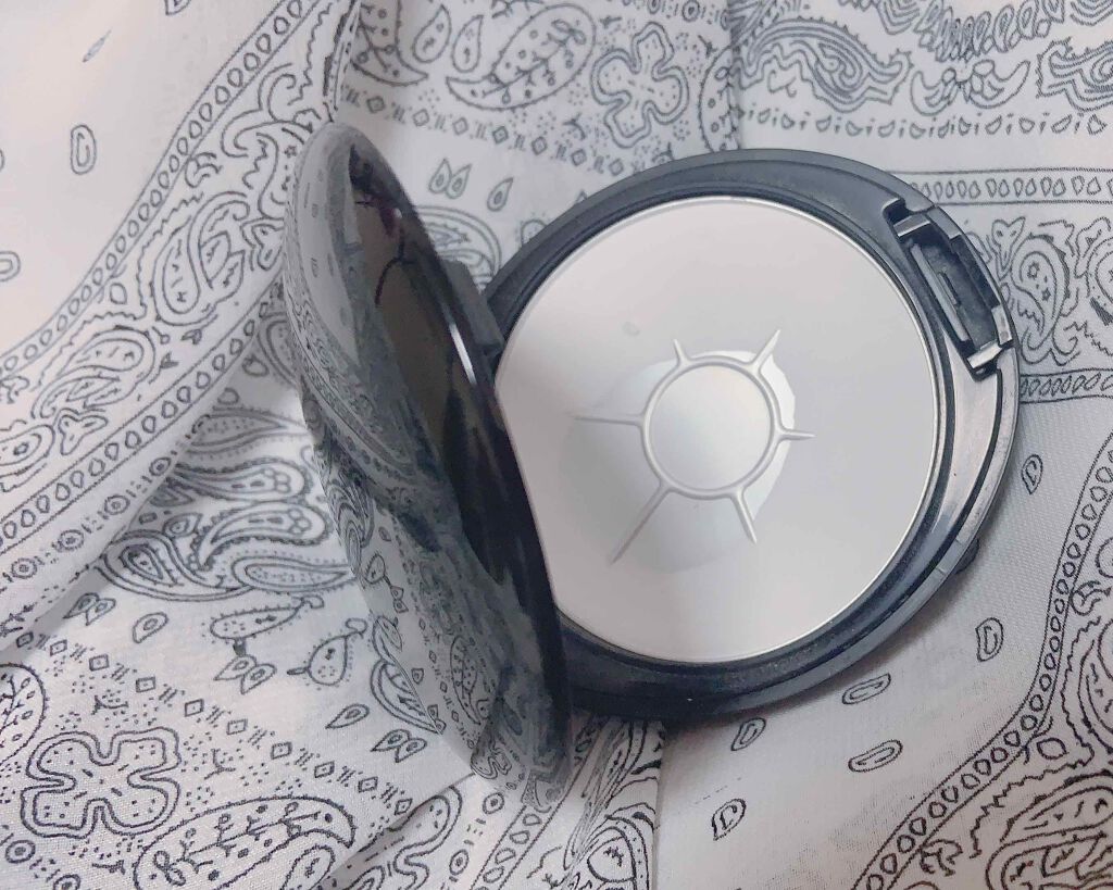 ステージ パフォーマー インビジブル パウダー/shu uemura/プレストパウダーを使ったクチコミ（2枚目）