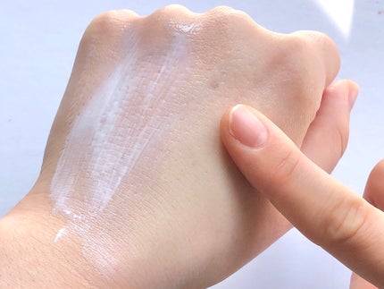 スーパーモイスチャーエッセンス/スキンアクア/日焼け止め・UVケアを使ったクチコミ(4枚目)