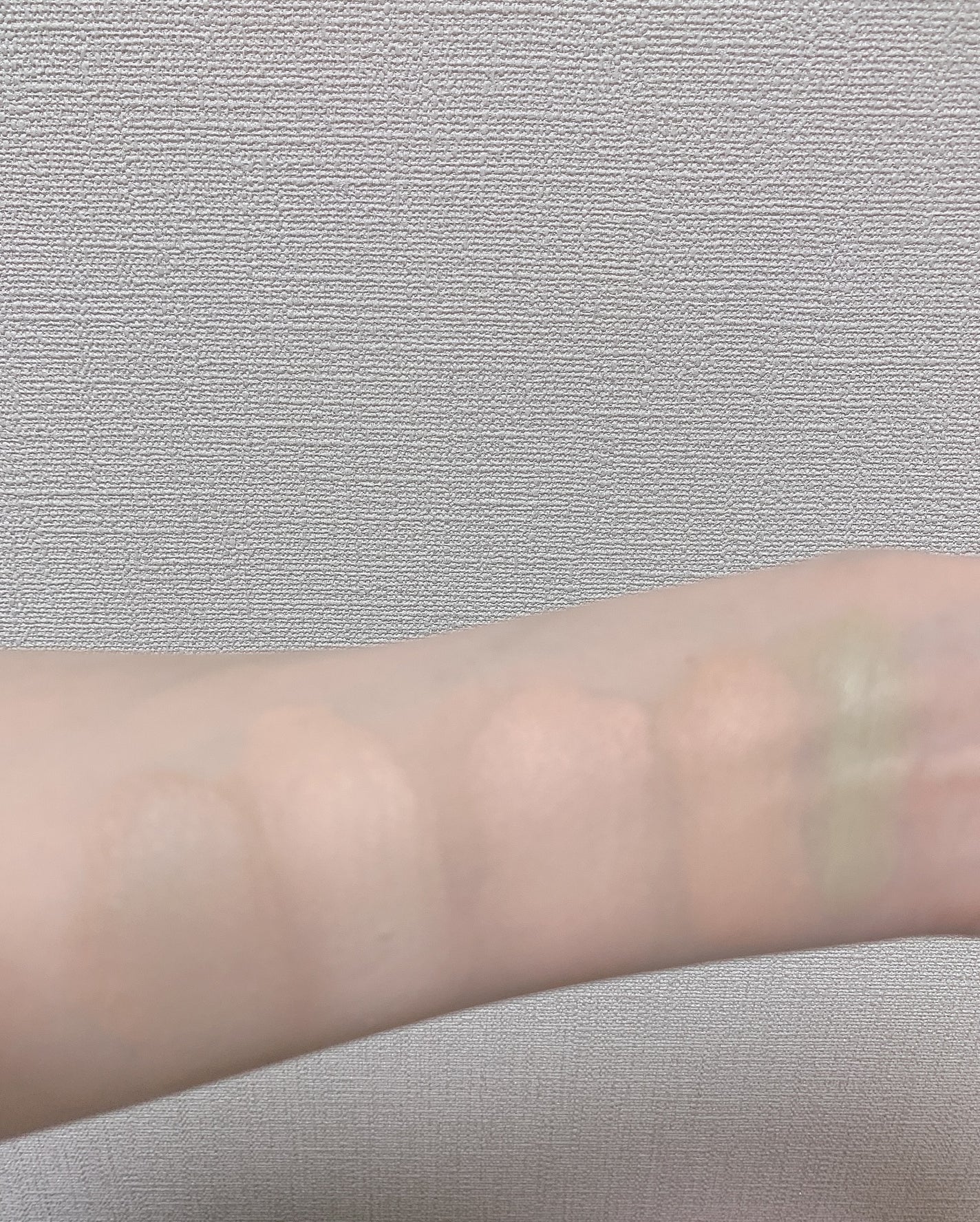 MAI【フォロバ&リムバ100】 on LIPS 「💜【ABOUTTONE】デザイニングマルチパレット🎨《POIN..」(3枚目)