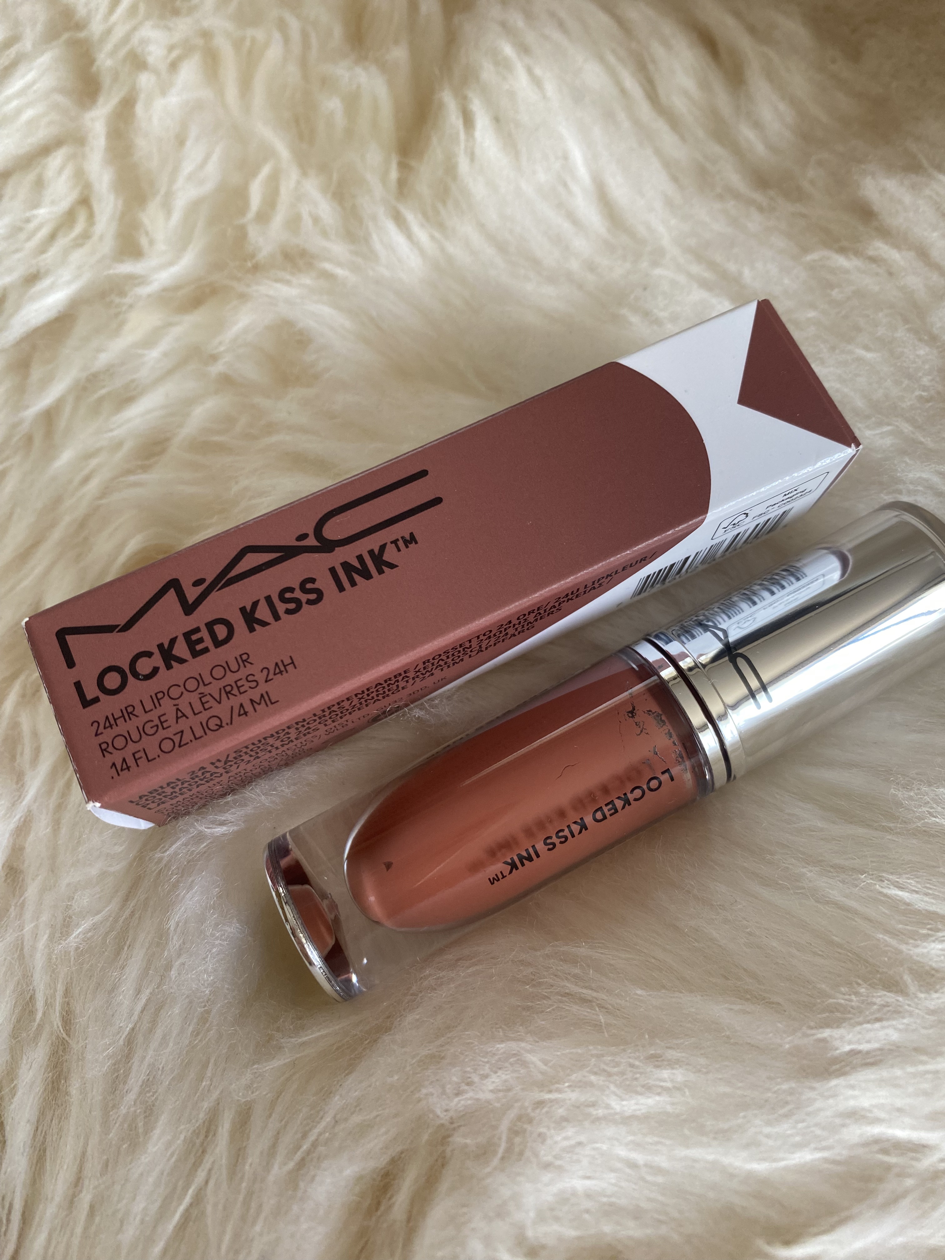 M·A·C ロックド キス インク リップカラー/M・A・C/口紅を使ったクチコミ（2枚目）