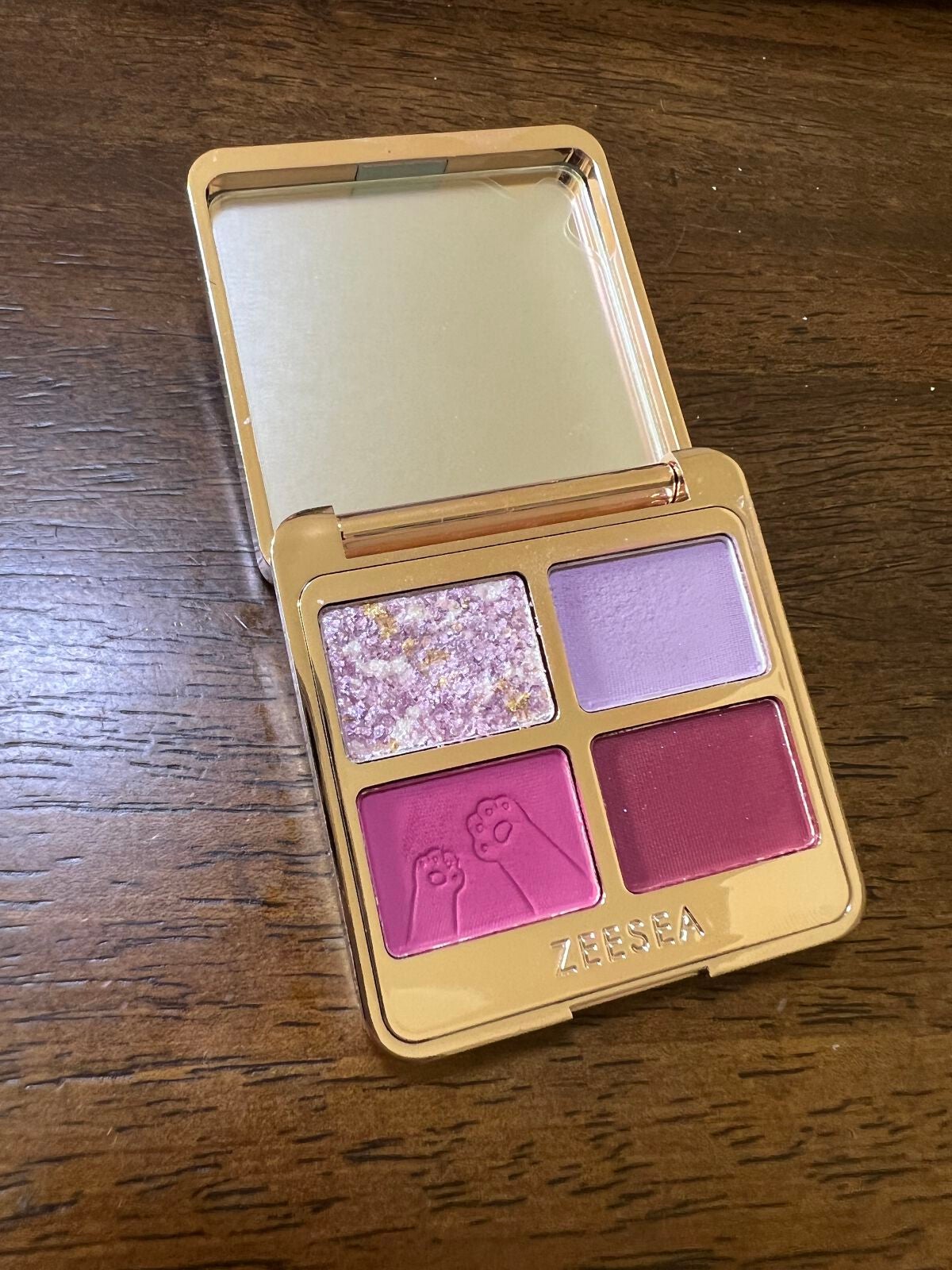 アニマルアイシャドウ(4シェード)/ZEESEA/アイシャドウパレットを使ったクチコミ(2枚目)