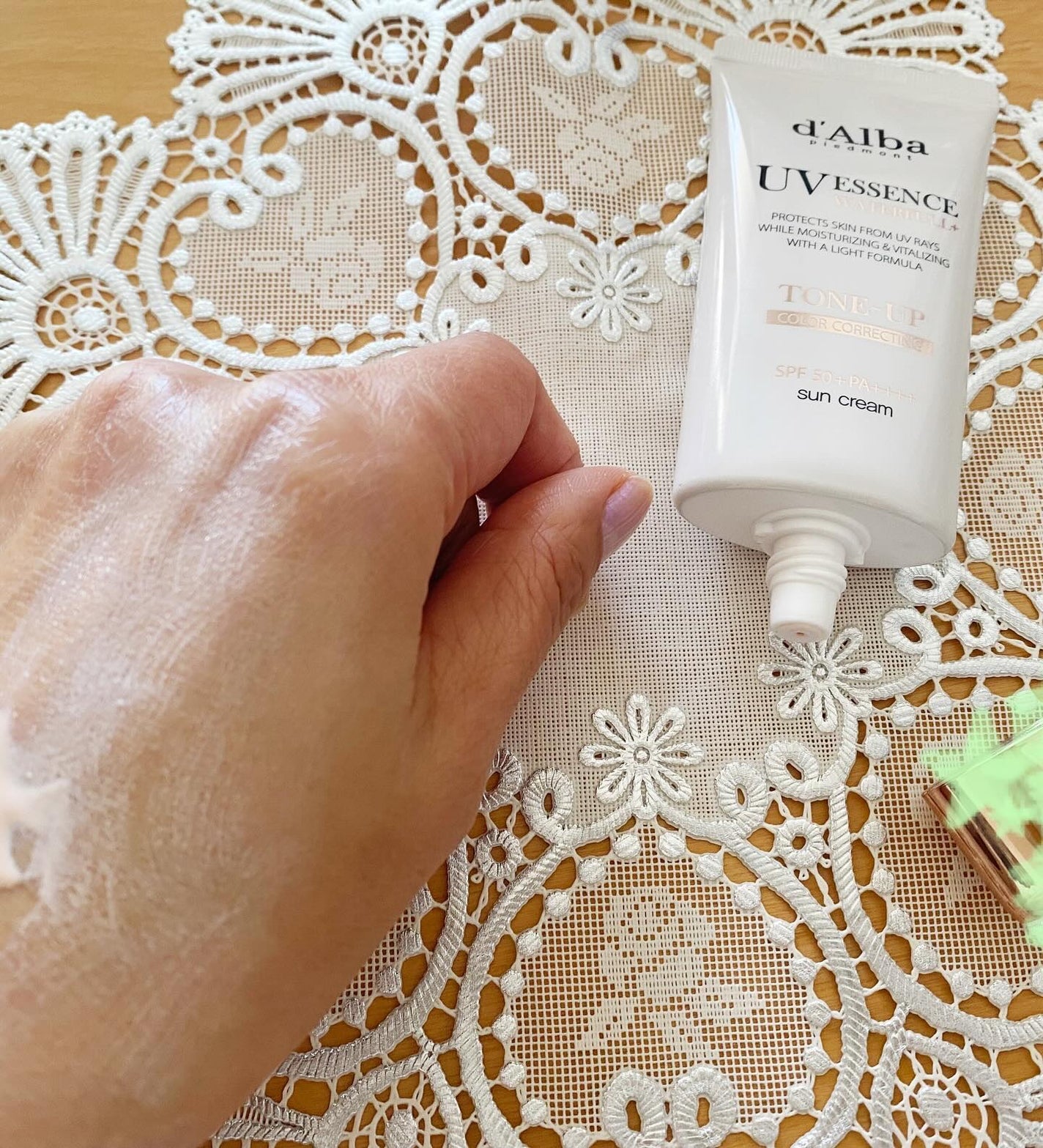 ウォータフルトーンアップサンクリーム/ダルバ/日焼け止めクリームを使ったクチコミ(3枚目)