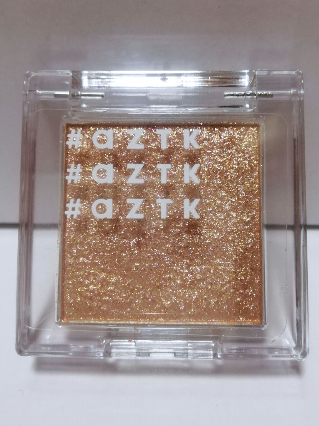 シングルアイシャドウ/aZTK/単色アイシャドウを使ったクチコミ(2枚目)