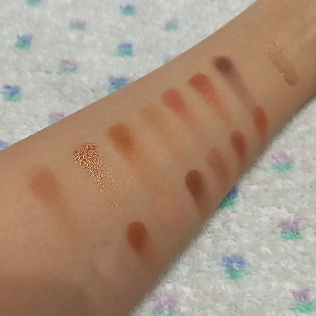 クリスタルホイップス ロングウェアリング シマ—リング アイシャドウ トータリー ホイップド/Too Faced/リキッドアイシャドウを使ったクチコミ（3枚目）