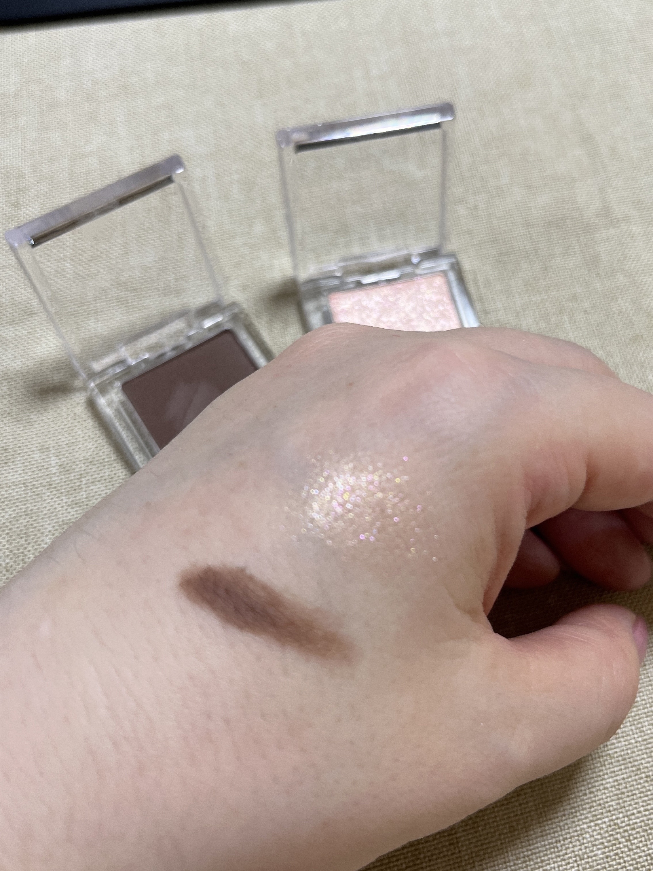 マイアイシャドウ グリッター/innisfree/単色アイシャドウを使ったクチコミ（2枚目）