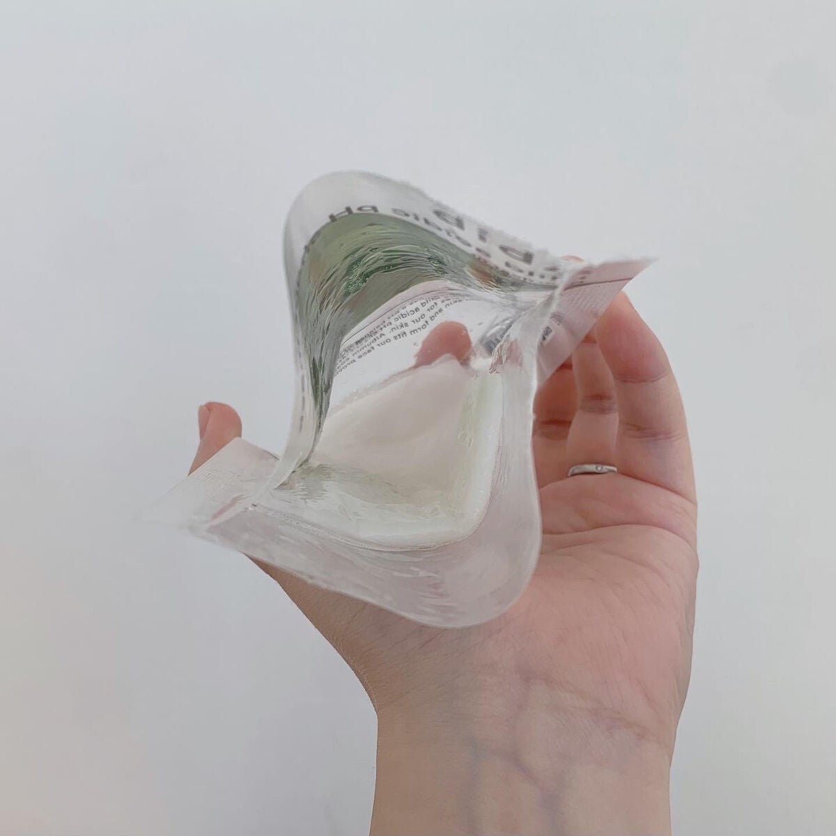 弱酸性pHシートマスク ドクダミフィット/Abib /シートマスク・パックを使ったクチコミ(3枚目)