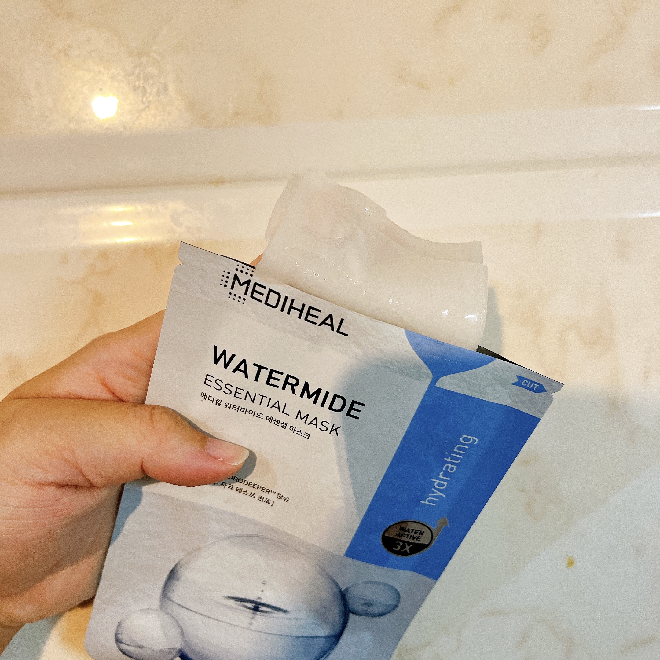 ウォーターマイド エッセンシャルマスク/MEDIHEAL/シートマスク・パックを使ったクチコミ（2枚目）