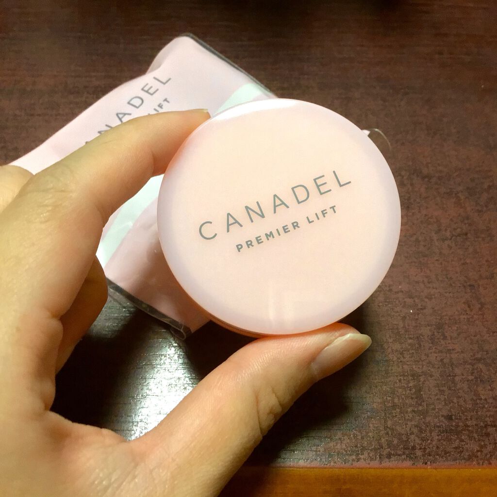 カナデ〜ルのお試しサイズです。
10gで1000円！
母にあげました。笑

通常サイズは58gで4000円ほどと、
合わなかったら悲しいサイズなので😣
気になってて試してみたい方は
是非探してみてください。

#CANADEL
#プレミア