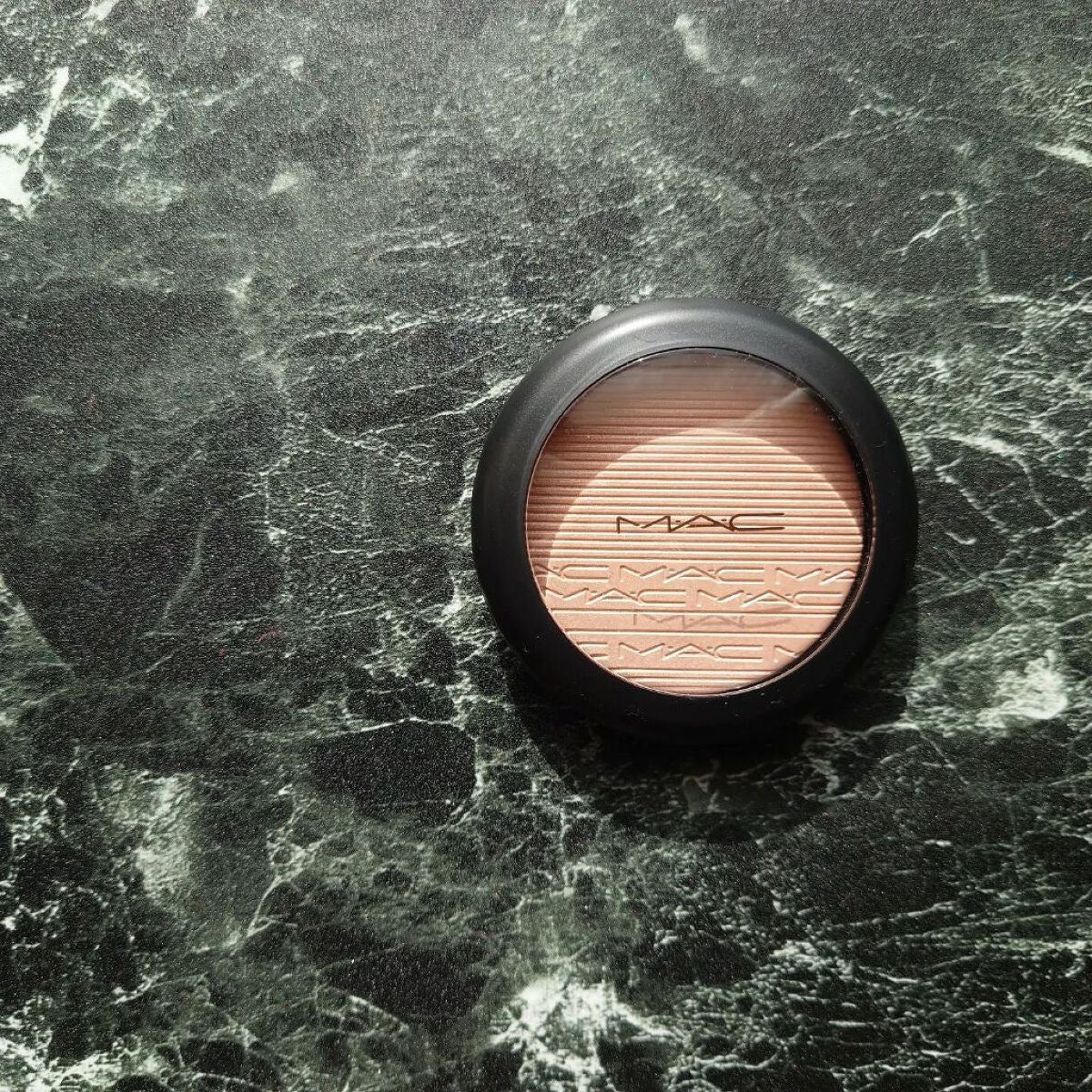 エクストラ ディメンション スキンフィニッシュ/M・A・C/プレストパウダーを使ったクチコミ(1枚目)