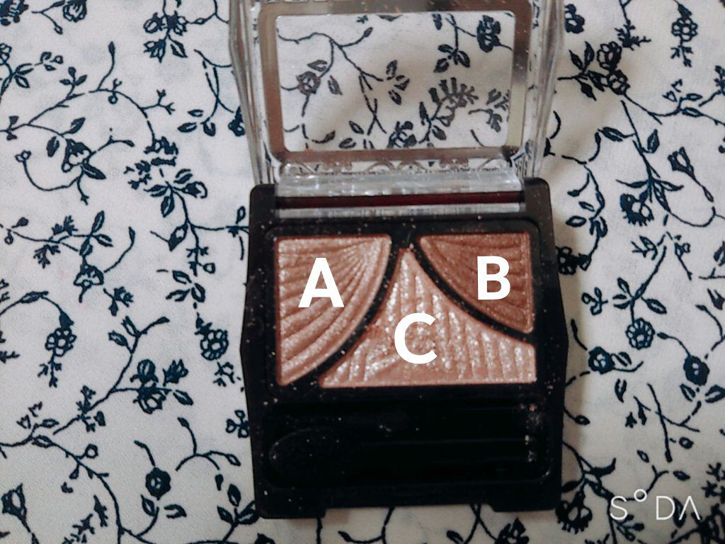 ジューシーピュアアイズ/キャンメイク/アイシャドウパレットを使ったクチコミ（2枚目）