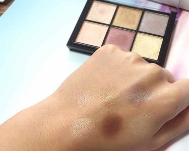 NYX Professional Makeup コスミックメタル シャドウ パレットのクチコミ「﹡NYN﹡
﹡cosmic metals﹡

NYXのアイシャドー.

質感良し。発色良し。
.....」（2枚目）