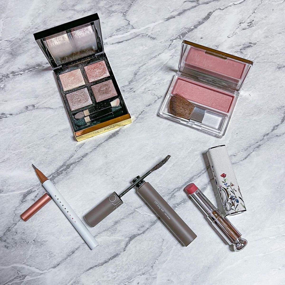 ろく on LIPS 「シンプルでやわらかめなベージュメイク。今週いっぱいはおとなしめ..」(2枚目)