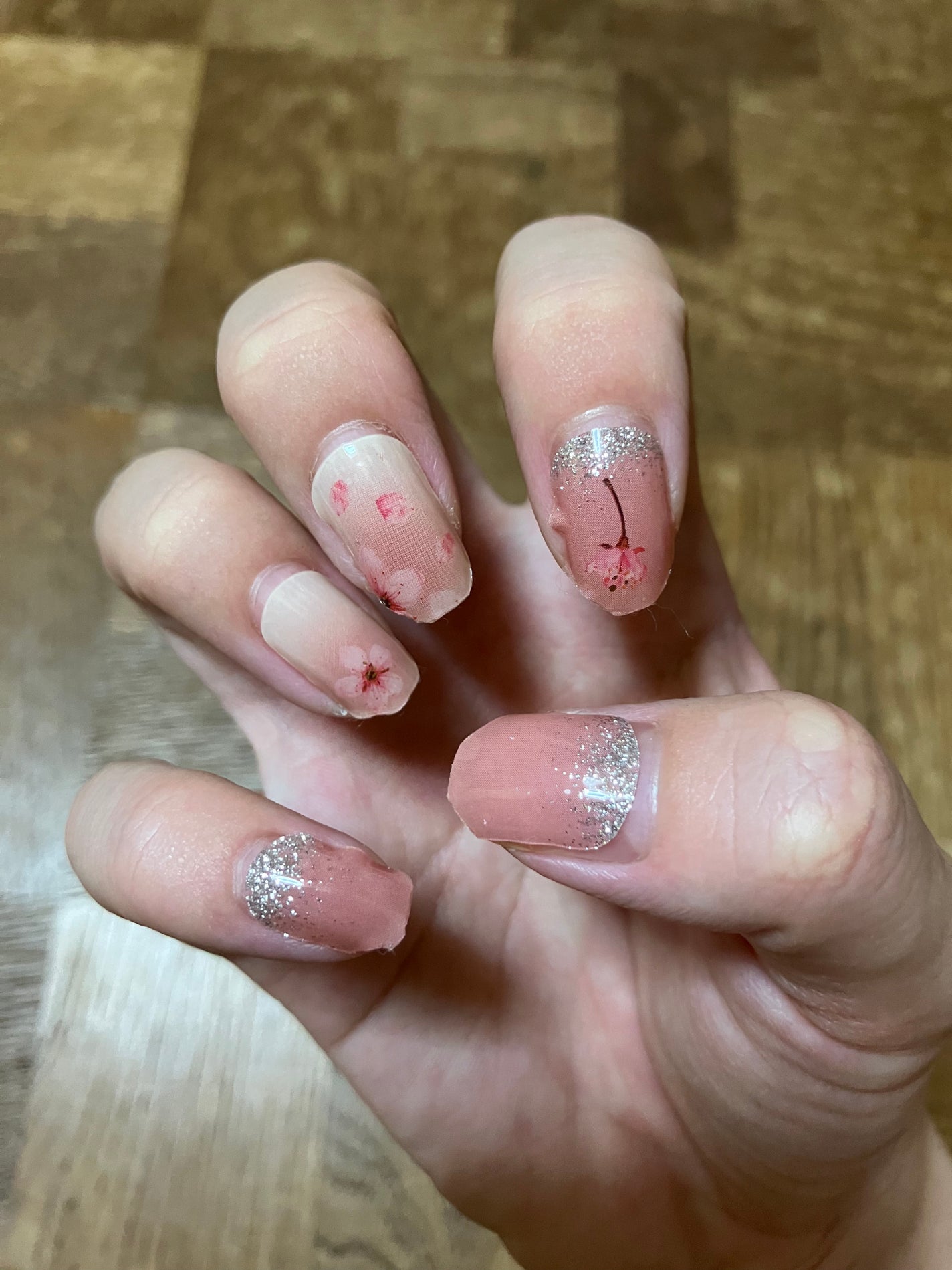 ジェル風ネイルシール/キャンドゥ/ネイルシールを使ったクチコミ(2枚目)