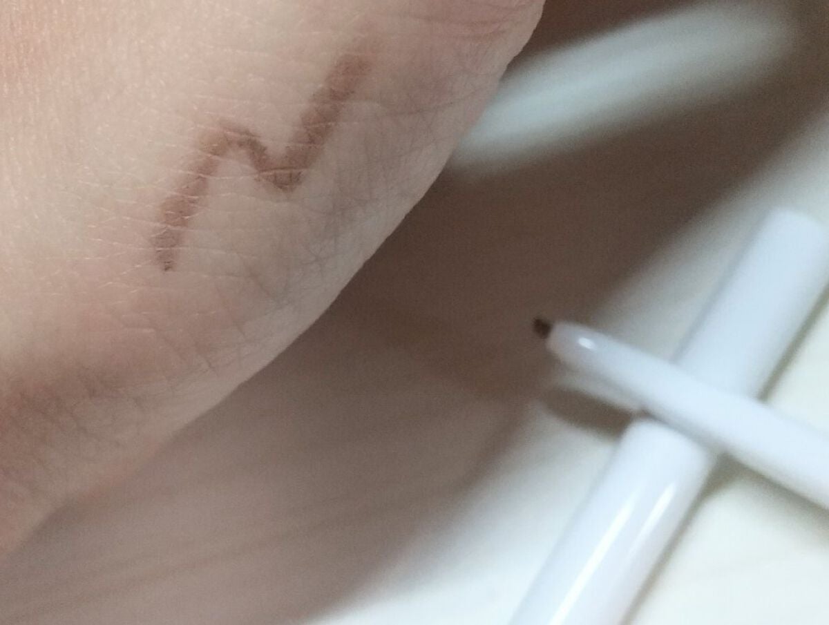 エアクリームペンシル /D-UP/ペンシルアイライナーを使ったクチコミ(6枚目)