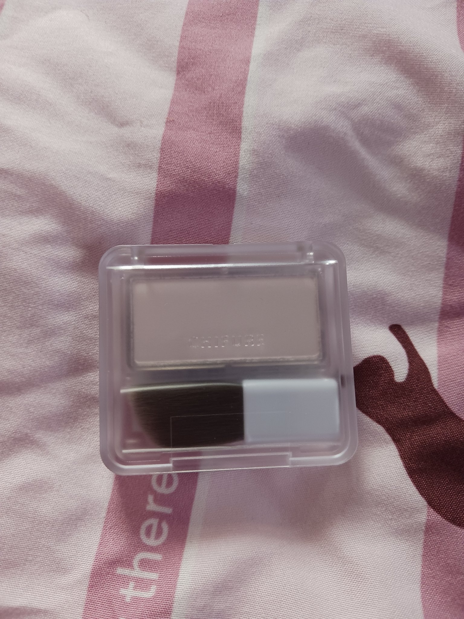 ハイライト パウダー  1 ホワイト/ちふれ/パウダーハイライトを使ったクチコミ（2枚目）