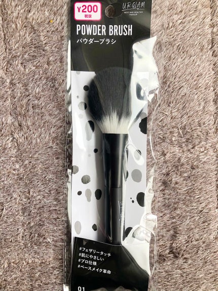 UR GLAM POWDER BRUSH/U R GLAM/メイクブラシを使ったクチコミ(1枚目)
