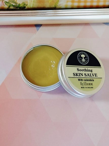 かなたのクチコミ「ニールズヤード レメディーズ ディープモイスチュアバーム 10g 1,760円
ひどい乾燥手.....」(2枚目)