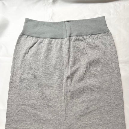 メディキュット メディキュット ウィークエンド シルクインレギンスのクチコミ「\リラックスしながら目指せスッキリ脚!!/
୨୧┈┈┈┈┈┈┈┈┈┈┈┈┈┈┈┈┈୨୧
メ.....」(2枚目)