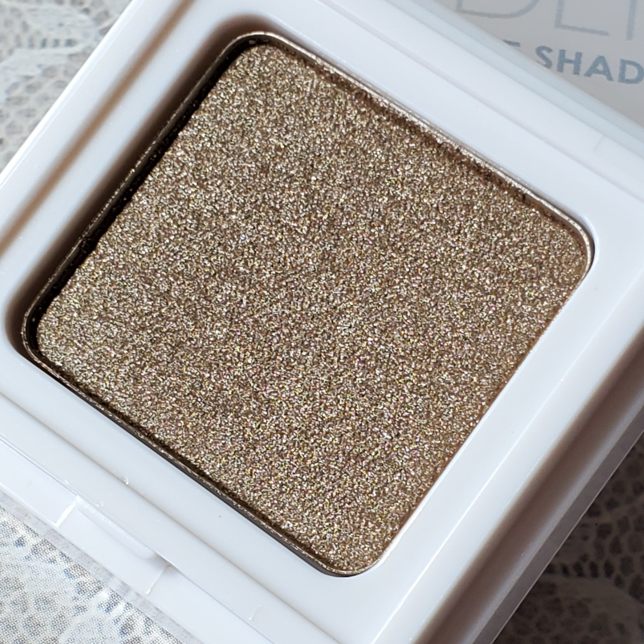  モノアイシャドウ/Natasha Denona/単色アイシャドウを使ったクチコミ（3枚目）