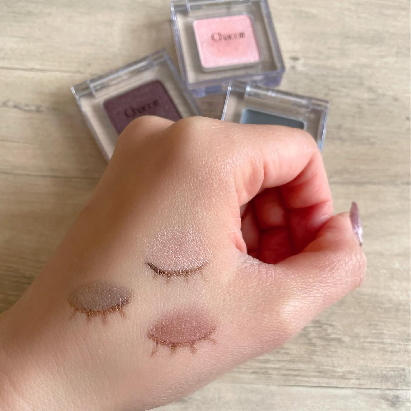 マルチカラーバリエーション トゥインクル/チャコット・コスメティクス/単色アイシャドウを使ったクチコミ(4枚目)