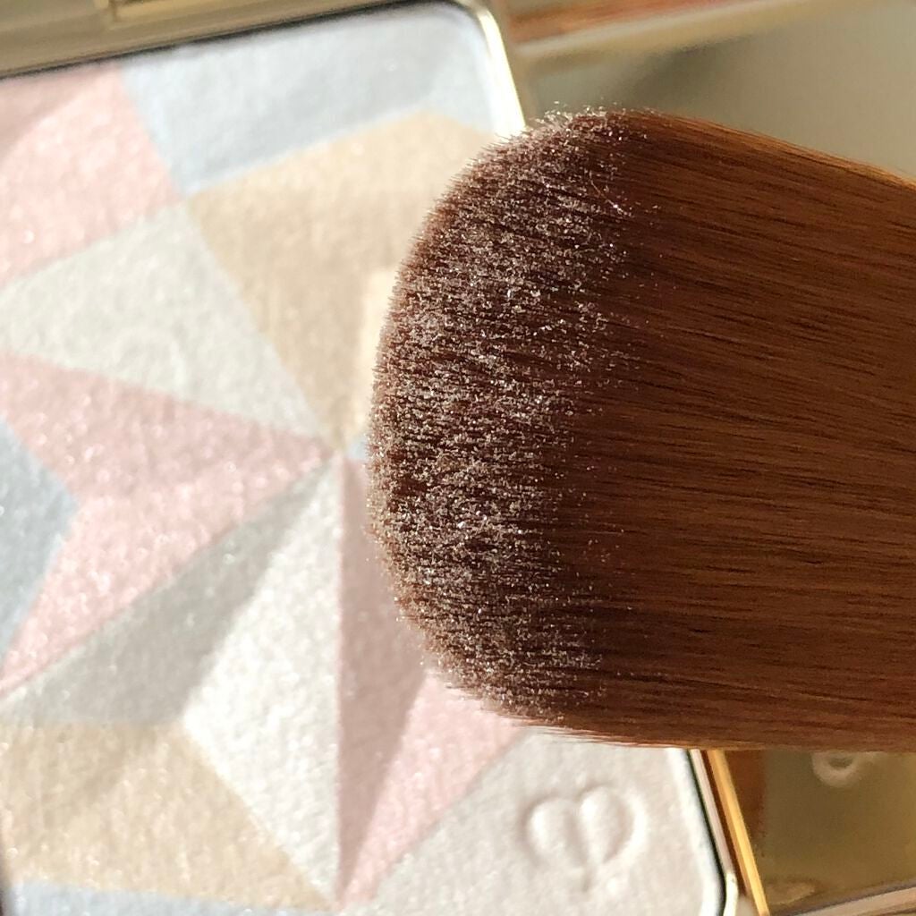 クレ・ド・ポー ボーテ レオスールデクラ/クレ・ド・ポー ボーテ/パウダーハイライトを使ったクチコミ(7枚目)