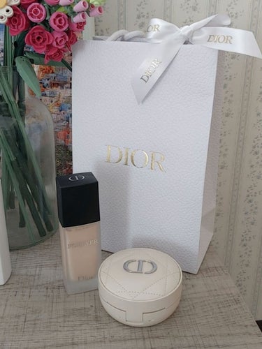 ディオールスキン フォーエヴァー フルイド マット 0CRクール ロージー/Dior/リキッドファンデーションを使ったクチコミ（1枚目）