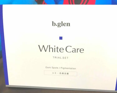 【b-glen】White Care  トライアルセットのご紹介です！！

お値段は1944円でした！！やっすい！！
中身は２枚目見てください！！

最初にわたしの肌の状態を説明すると、敏感肌、混合肌な