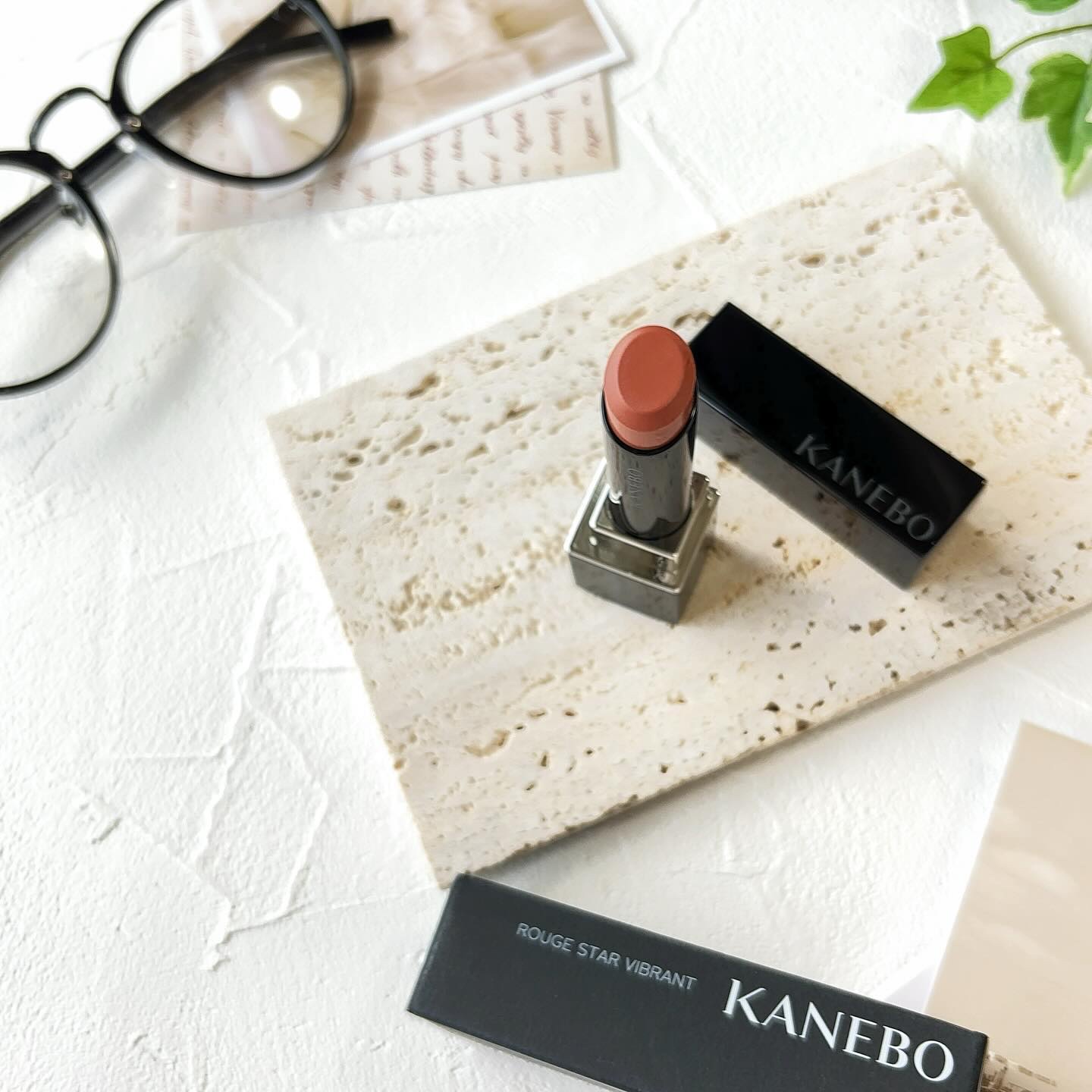 ルージュスターヴァイブラント V09 Innocent Mood/KANEBO/口紅を使ったクチコミ（2枚目）