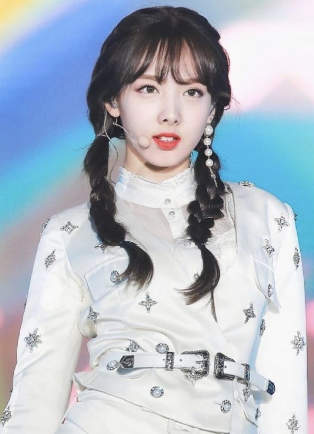 ワンダー キューブ アイシャドウ マット M004/リンメル ロンドン/単色アイシャドウを使ったクチコミ（2枚目）