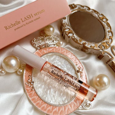 Richelle LASH serum リシェルラッシュセラムのクチコミ「＼1年もの歳月をかけて開発したまつ毛美容液／
　
　
　
　
Richelle LASH se.....」（2枚目）