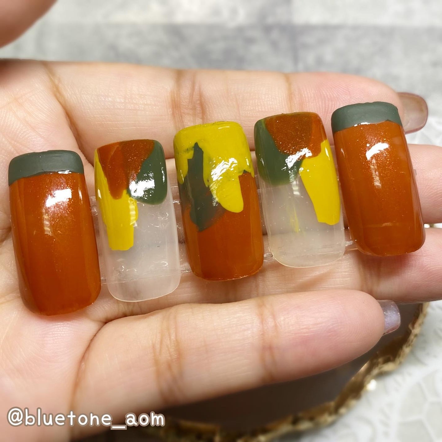 カラフルネイルズ/キャンメイク/マニキュアを使ったクチコミ(4枚目)