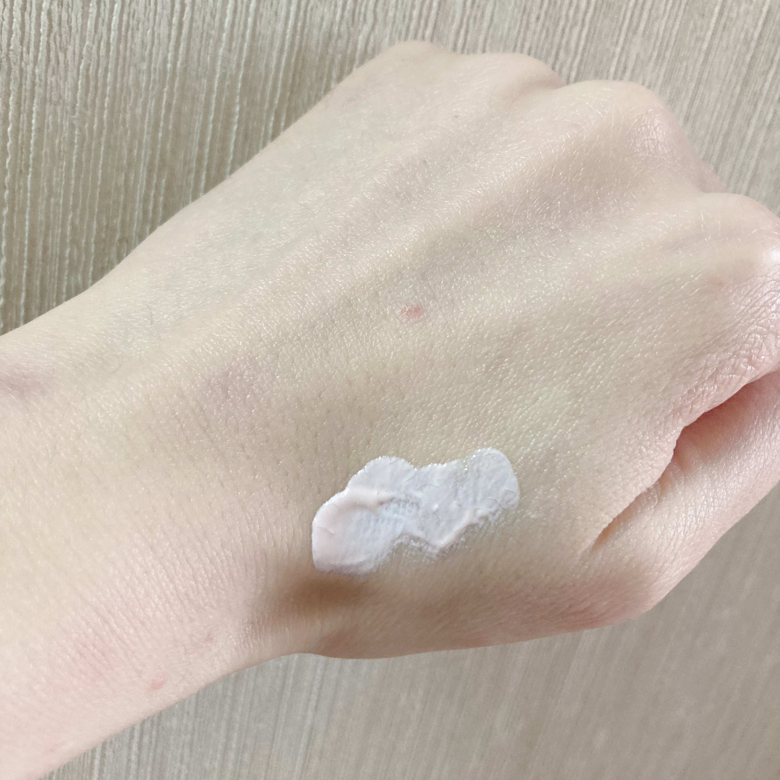 ピンクタッチ UVトーンアップクリーム/S2ND/化粧下地を使ったクチコミ（2枚目）