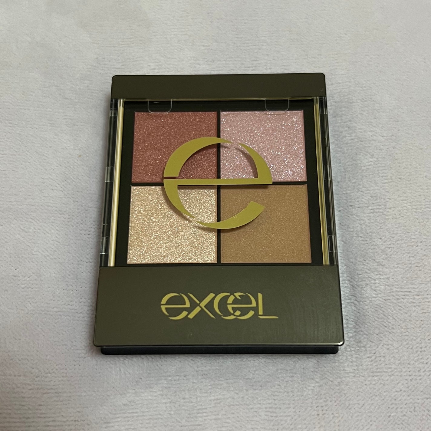 リアルクローズシャドウ/excel/アイシャドウパレットを使ったクチコミ(2枚目)