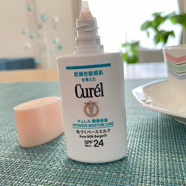 〔 Curel 〕

今の時期って紫外線の乾燥‥両方気になるよね🥲

キュレルのベースミルクは気になるお肌悩みにぴったり💓

１本でＵＶカット・化粧下地・保湿・トーンアップ効果があるとのこと✨

きれい