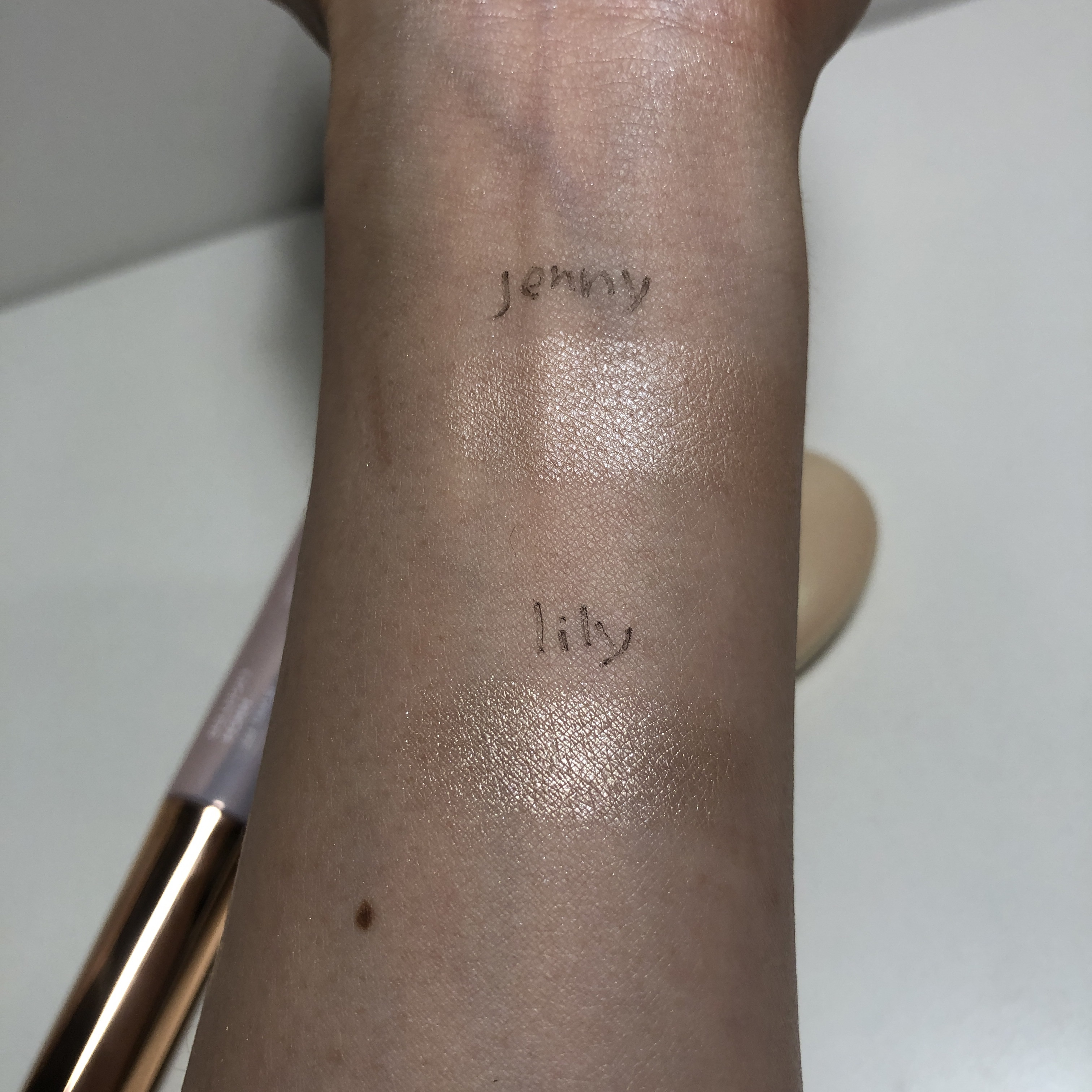 ラブビーム グロウ #02 AURA BEAM/lilybyred/パウダーハイライトを使ったクチコミ（2枚目）