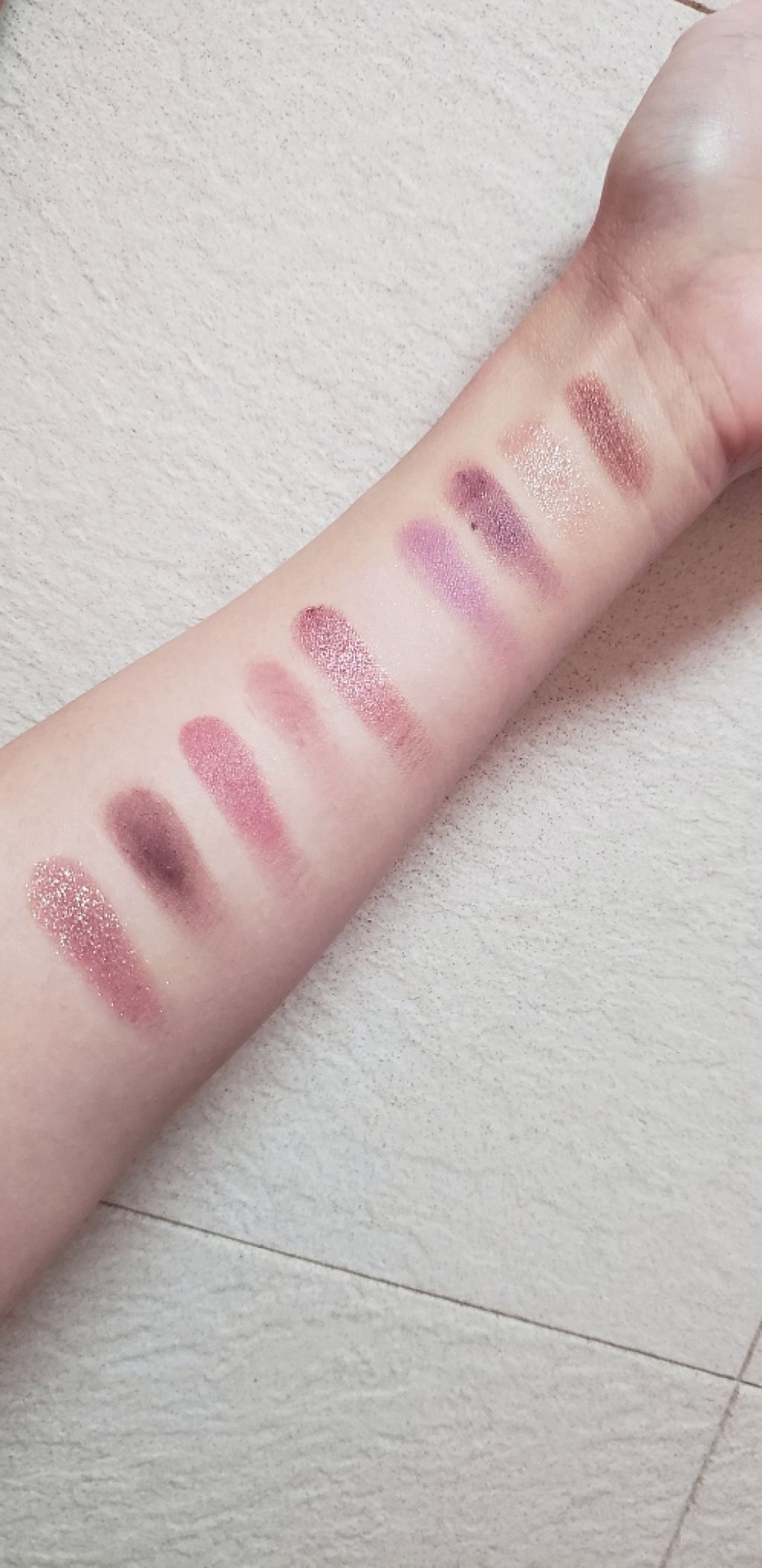 UR GLAM　POWDER EYESHADOW/U R GLAM/単色アイシャドウを使ったクチコミ（2枚目）